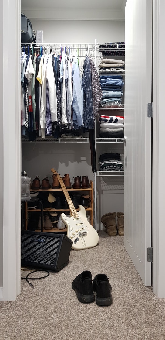 how to organize your closet